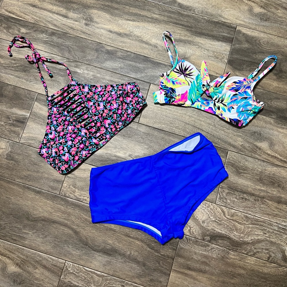 Women’s 3 Piece Bikini Set Size S